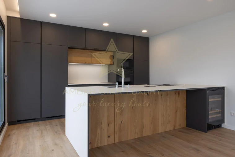 Apartamento T4 para Venda em Alcochete Foto 4