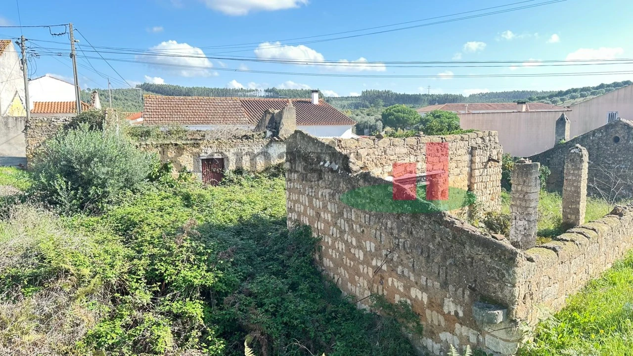 Moradia T3 para Venda em Rio Maior Foto 3