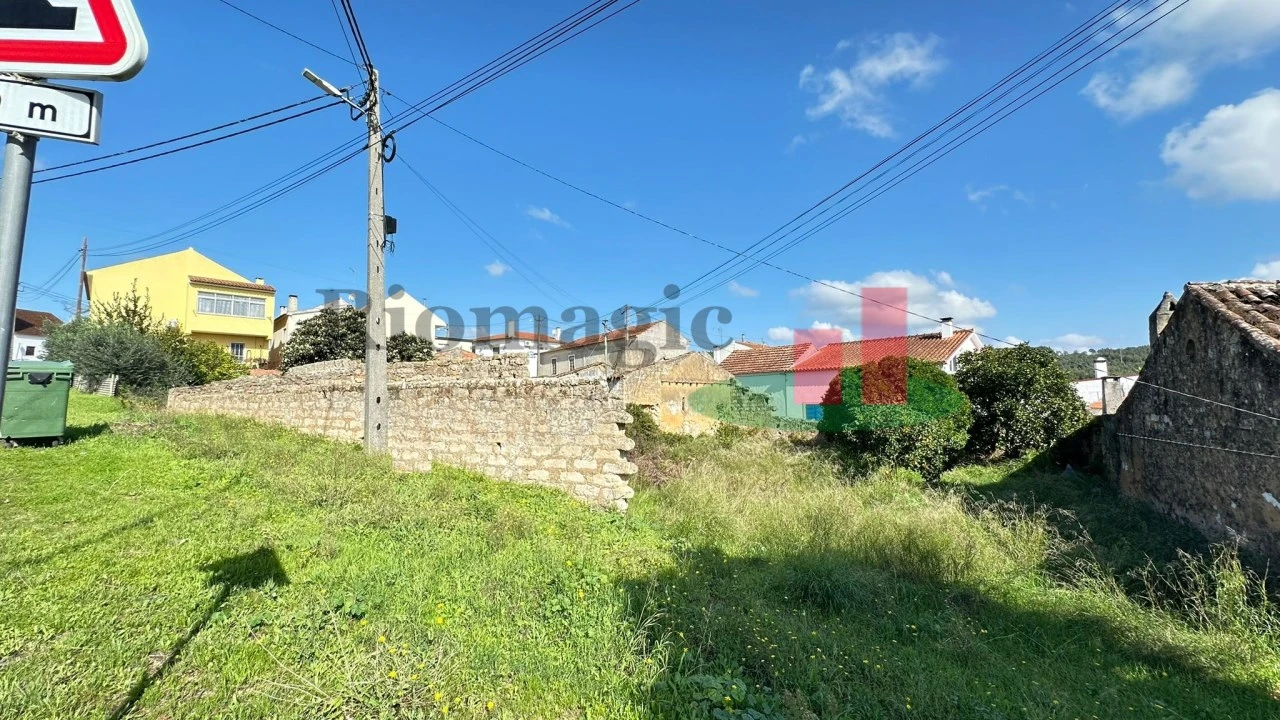 Moradia T3 para Venda em Rio Maior Foto 5