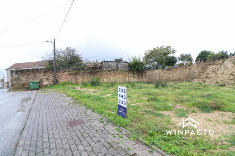 Terreno para Venda em Senhorim Foto 1