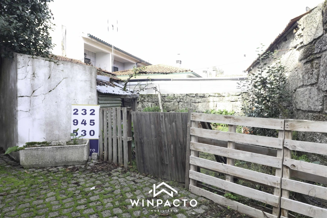 Moradia T2 para Venda em Lapa do Lobo Foto 17