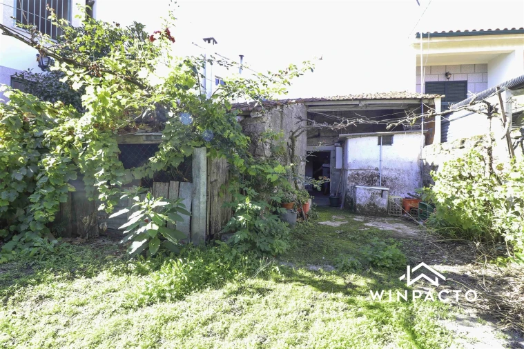 Moradia T2 para Venda em Lapa do Lobo Foto 2