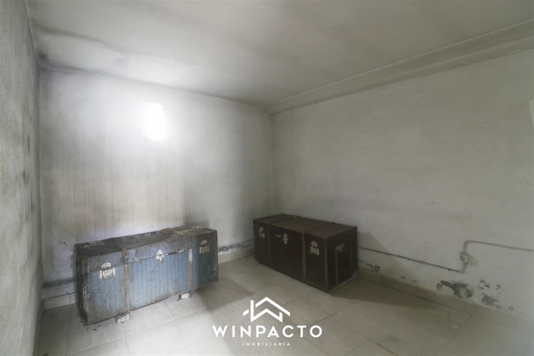 Moradia T2 para Venda em Lapa do Lobo Foto 9