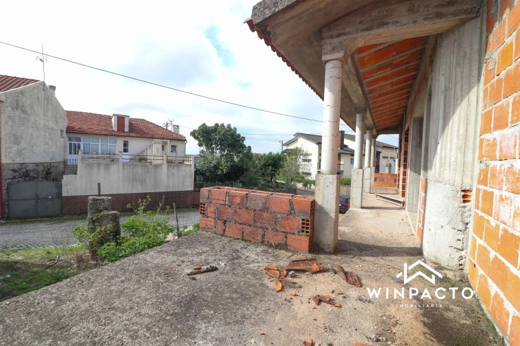 Moradia T4 para Venda em Espinho Foto 5