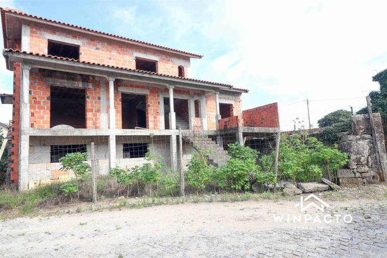 Moradia T4 para Venda em Espinho Foto 32