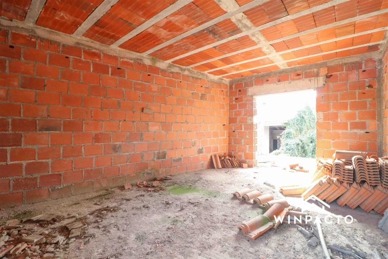 Moradia T4 para Venda em Espinho Foto 7