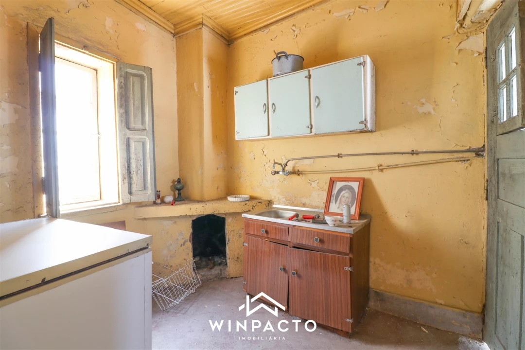 Moradia T3 para Venda em Vilar Seco Foto 6