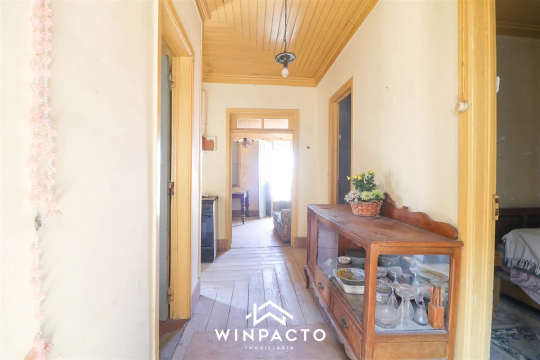 Moradia T3 para Venda em Vilar Seco Foto 8