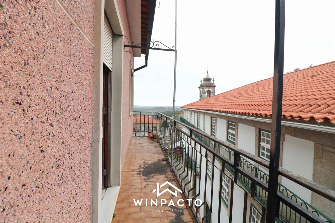 Apartamento T3 para Venda em Seia, São Romão e Lapa dos Dinheiros Foto 1