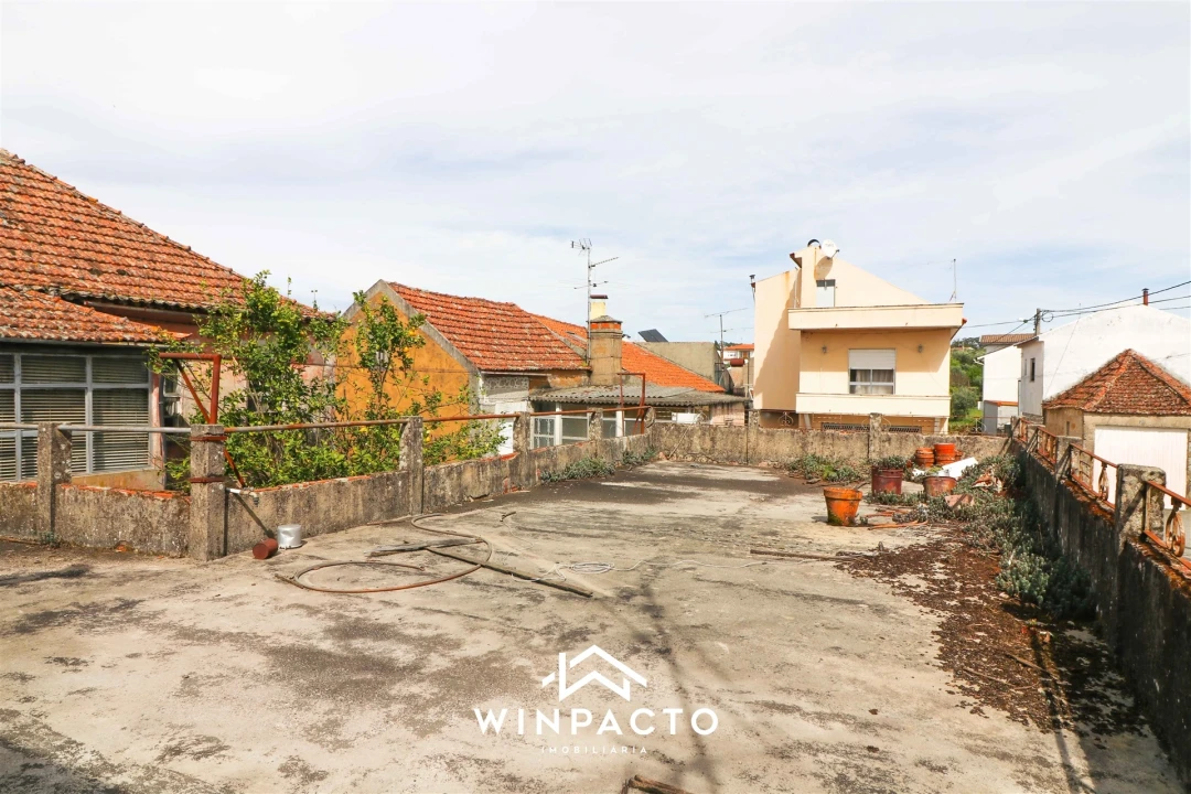 Moradia T0 para Venda em Vilar Seco Foto 1