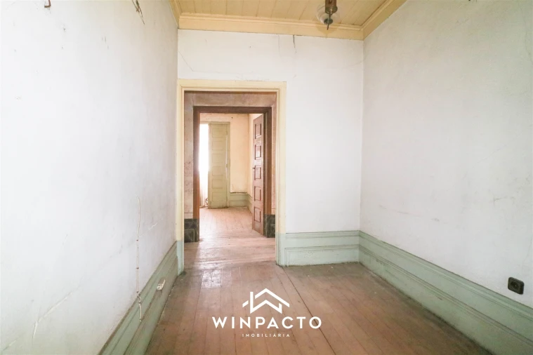 Moradia T0 para Venda em Vilar Seco Foto 3