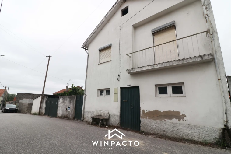 Moradia T3 para Venda em Lapa do Lobo Foto 1