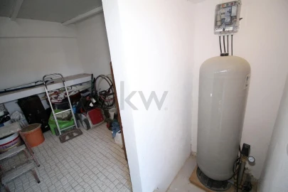 Moradia T11 para Venda em Corroios