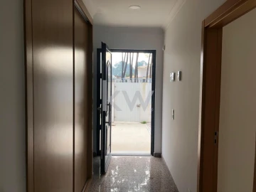 Moradia T11 para Venda em Corroios