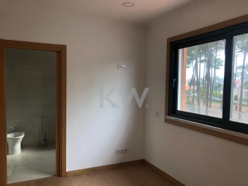 Moradia T11 para Venda em Corroios