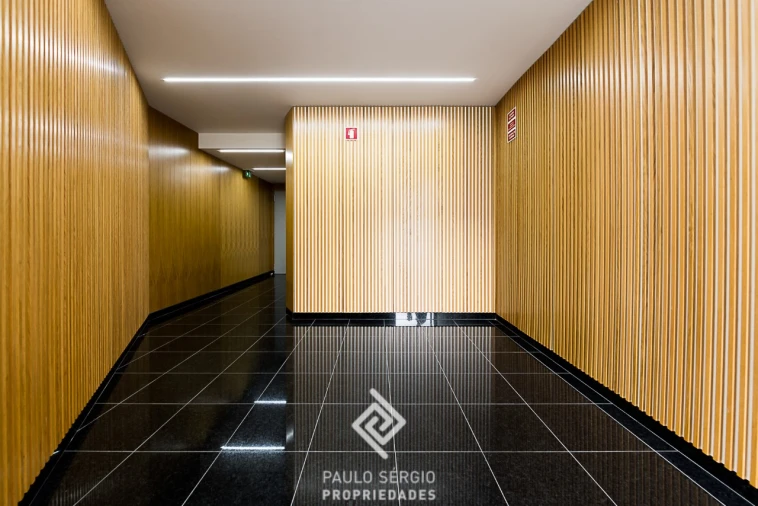 Apartamento T2 para Venda em Espinho Foto 12