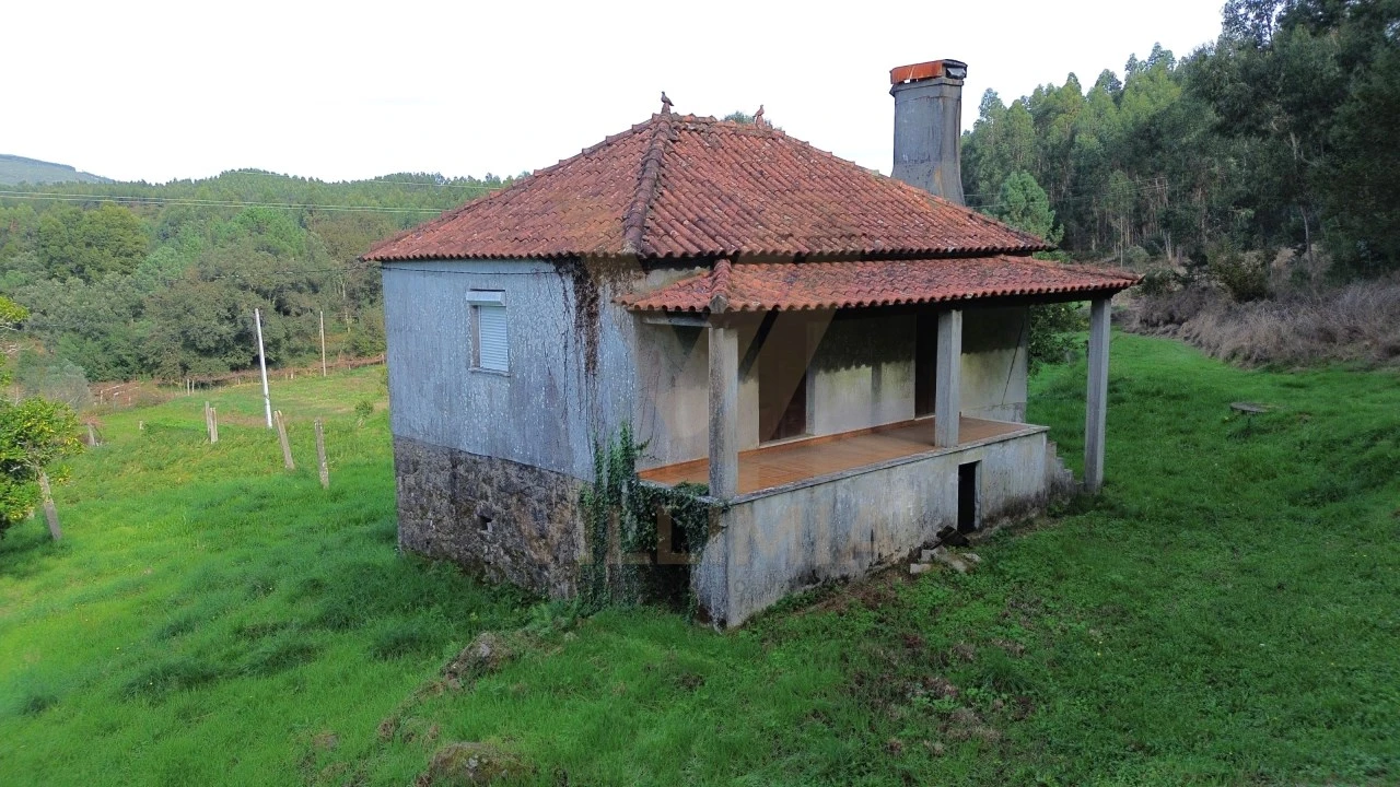 Moradia T3 para Venda em Cabração e Moreira do Lima Foto 9