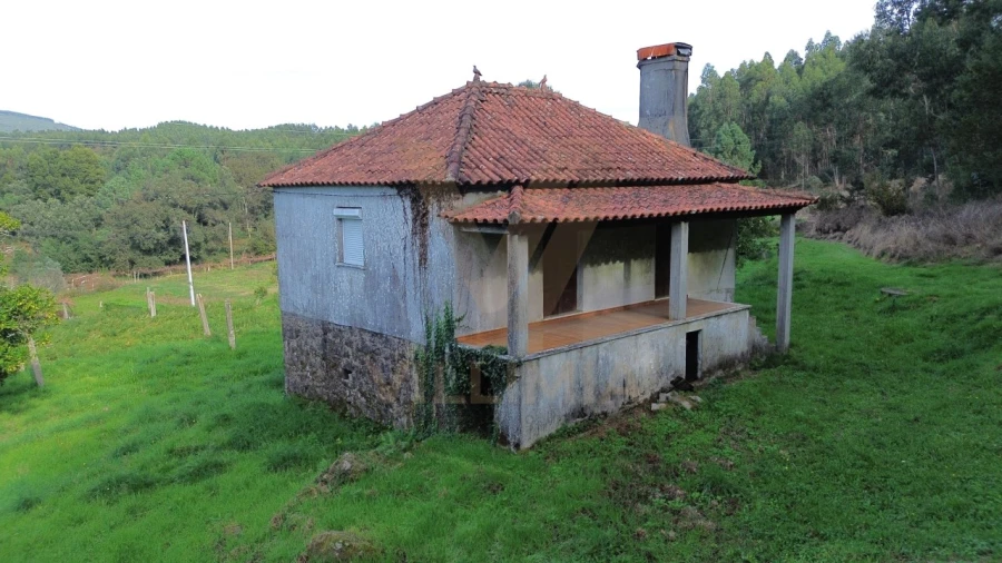 Moradia T3 para Venda em Cabração e Moreira do Lima Foto 9