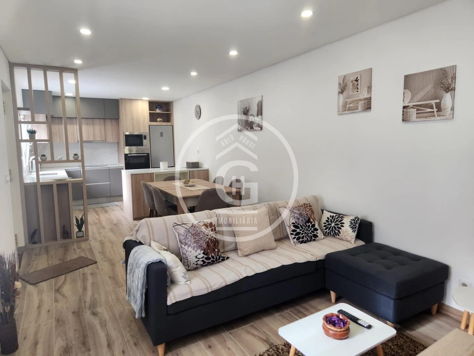 Moradia T4 para Venda em Alpiarça Foto 2