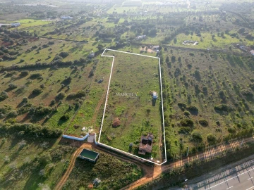 Terreno para Venda em Lagos (São Sebastião e Santa Maria)