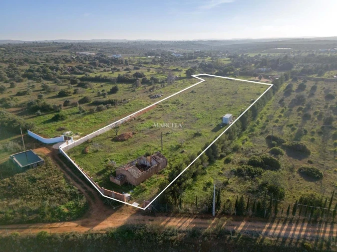 Terreno para Venda em Lagos (São Sebastião e Santa Maria) Foto 2