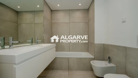 Apartamento T3 para Venda em Quarteira