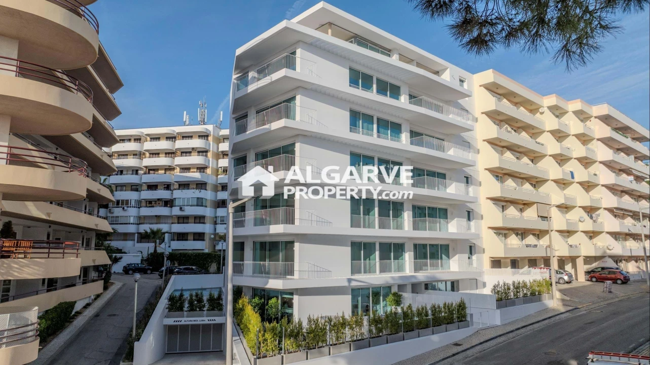 Apartamento T3 para Venda em Quarteira Foto 1