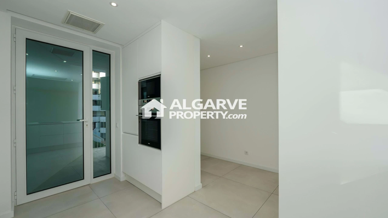 Apartamento T3 para Venda em Quarteira Foto 16