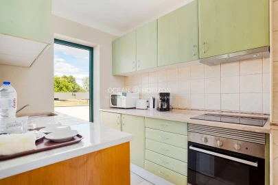 Apartamento para Venda em Estômbar e Parchal