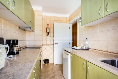 Apartamento para Venda em Estômbar e Parchal
