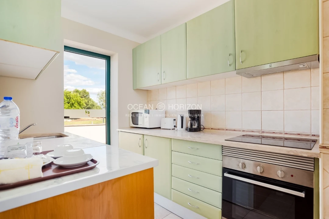 Apartamento para Venda em Estômbar e Parchal Foto 8