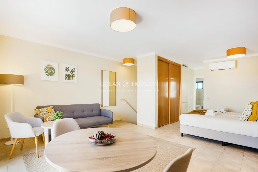 Apartamento para Venda em Estômbar e Parchal Foto 7
