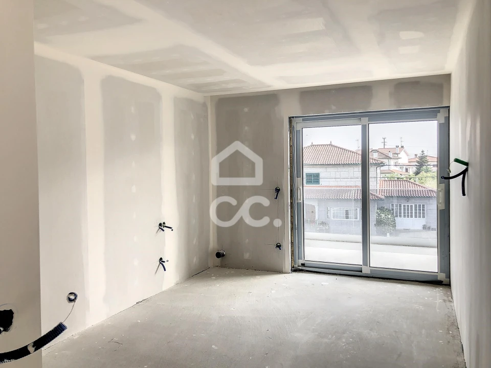 Moradia T4 para Venda em Outeiro Seco Foto 12