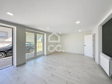 Moradia T4 para Venda em Outeiro Seco