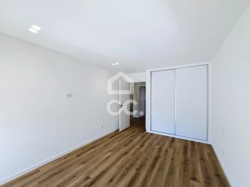 Moradia T4 para Venda em Outeiro Seco
