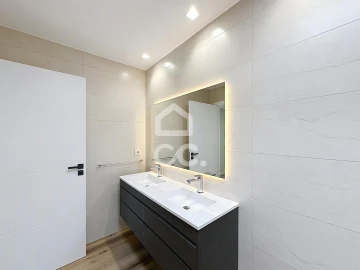 Moradia T4 para Venda em Outeiro Seco