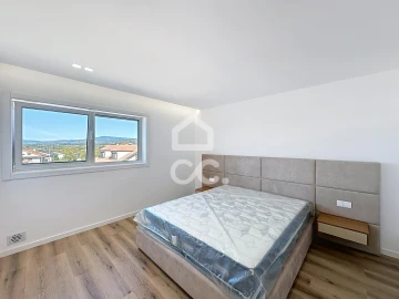 Moradia T4 para Venda em Outeiro Seco
