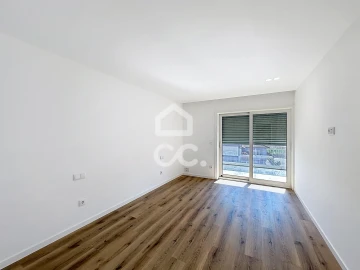 Moradia T4 para Venda em Outeiro Seco