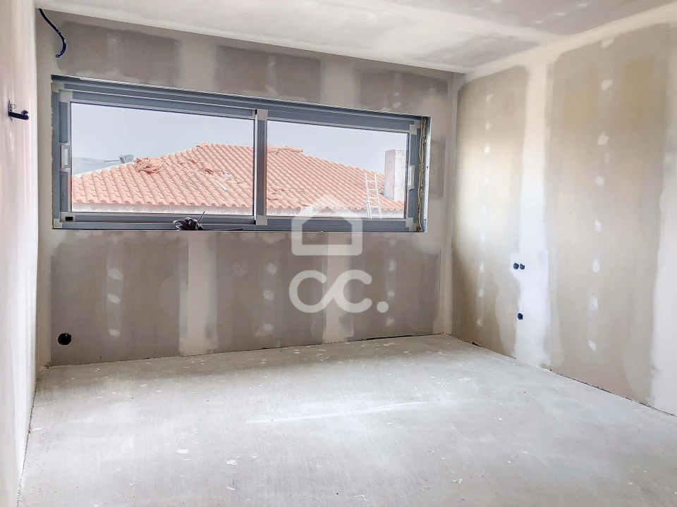 Moradia T4 para Venda em Outeiro Seco Foto 11