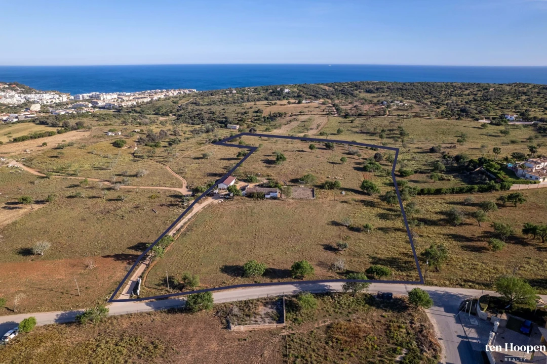 Moradia T4 para Venda em Lagos (São Sebastião e Santa Maria) Foto 15