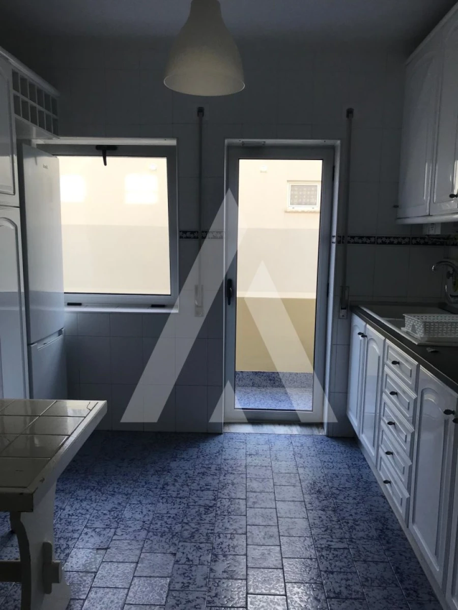 Apartamento T3 para Arrendamento em Gafanha da Nazaré Foto 9