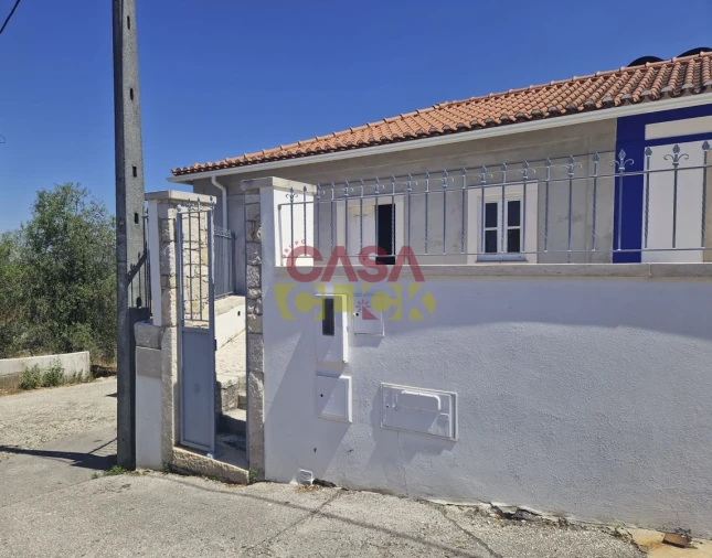 Moradia T2 para Venda em Nossa Senhora das Misericordias Foto 5