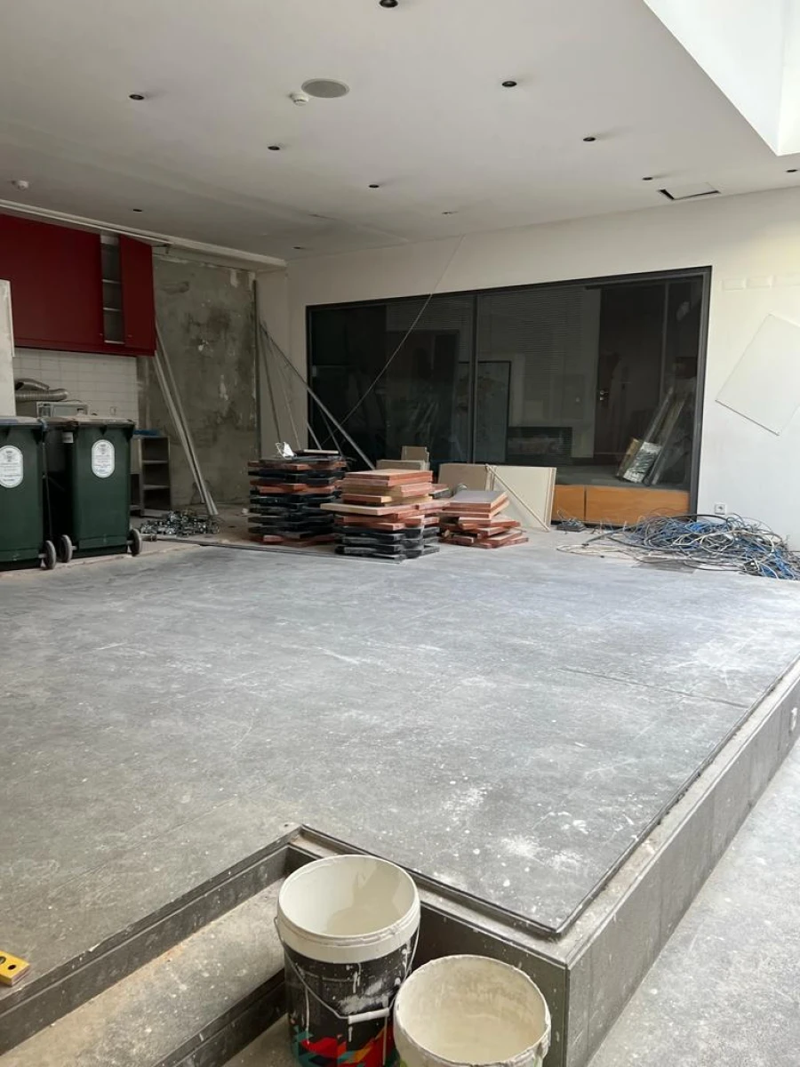 Loja para Arrendamento em Alvalade Foto 10