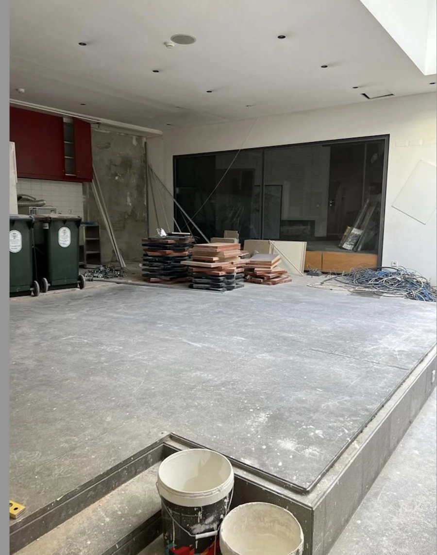 Loja para Arrendamento em Alvalade Foto 4