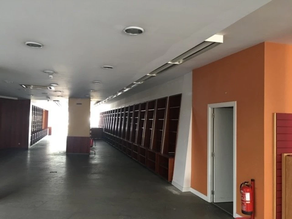 Loja para Arrendamento em Alvalade Foto 1