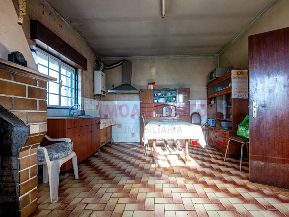 Moradia T2 para Venda em Sobral Pichorro e Fuinhas Foto 4