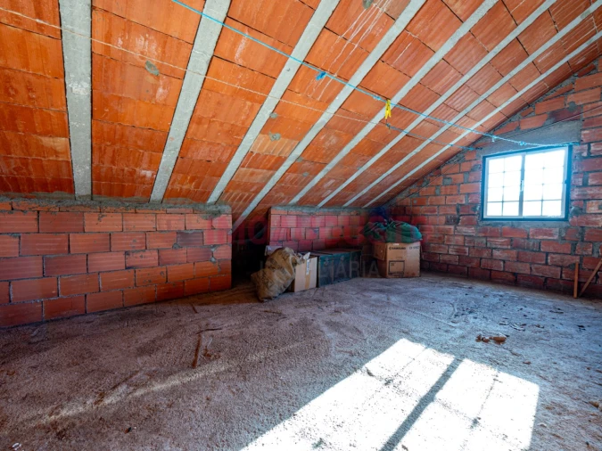 Moradia T2 para Venda em Sobral Pichorro e Fuinhas Foto 11