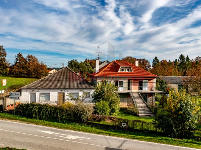 Moradia T5 para Venda em Quintas de São Bartolomeu Foto 2