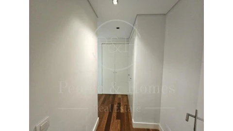 Apartamento T3 para Arrendamento em Cascais e Estoril