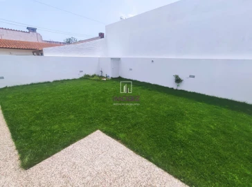 Moradia T3 para Venda em Santa Joana